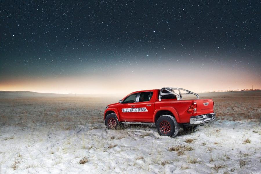  Toyota Hilux NG AT35 by Arctic Trucks 2016 года  (фото 9 из 12)